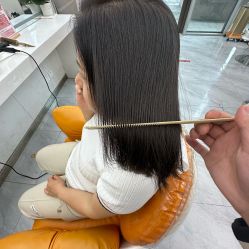 -豪斯塔美发连锁