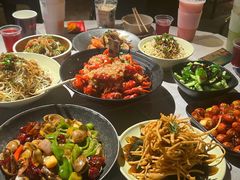 -巴厘龙虾·榜首油焖大虾(音乐学院·沿江酒馆店)