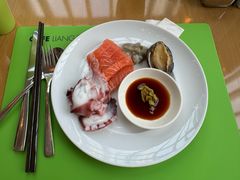 -两咖啡自助餐厅(静安香格里拉酒店)