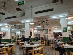 大堂-石灰市老火锅(北滨路店)