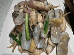 -肥仔文澳门猪骨煲(南京西路店)