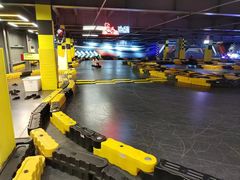-极限PLAY运动娱乐新世界·团建派对潮玩休闲馆·室内蹦极高空游乐园