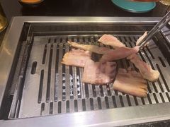 -臻牛烤肉