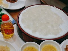 金鲷鱼生及配料-寻味顺德·南记酒家·传统顺德菜·鱼生(广源路店)
