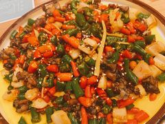 美味花椒鸡-临界音乐酒馆·小龙虾·江湖菜(华熙LIVE·鱼洞店)