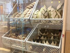 -顶东面包花园·生日蛋糕(世博店)