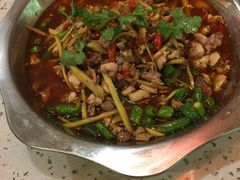 -兔行天下-鸿鹤鲜锅兔(中海国际店)