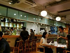 -ROAST coffee & eatery