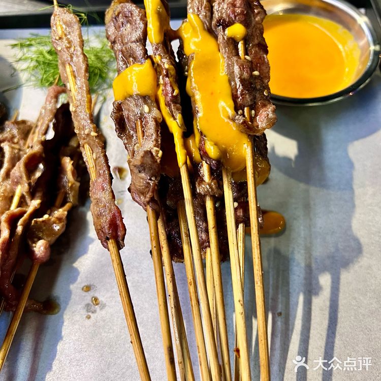 沙湾古镇爆火果酱烧烤,连陆仙人都来打卡过!!