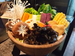 -湊湊火锅·茶憩(新中关购物中心店)