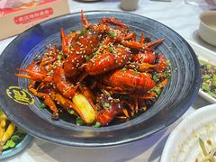 -肥肥虾庄·金牌油焖大虾(首义路店)