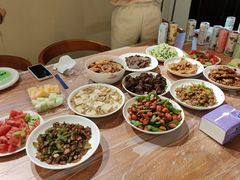 -小草屋轰趴馆别墅派对新场团建家庭聚会