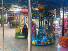 -顺德大良半月城游乐场