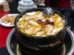 石锅野菌松茸鸡-南渝食府.石锅鸡(尚城花园店)
