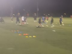 -Riverside河畔少儿足球培训(前滩店)