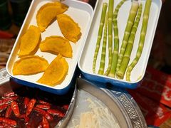 -钢管厂五区小郡肝串串香火锅(人民广场店)