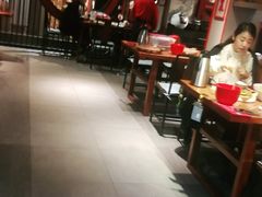 大堂-辣不二地道川菜(汉水路店)