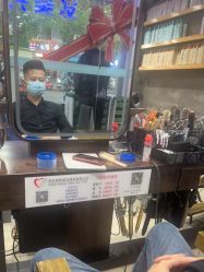-阿兵荣辉美容理发有限公司