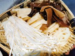 -四小区火锅·巷子里的重庆火锅(花照壁店)