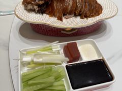 -梅利汴京烤鸭•开封豫菜地标店(东大街店)