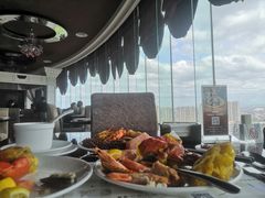 -荣誉国际酒店-云顶旋转餐厅