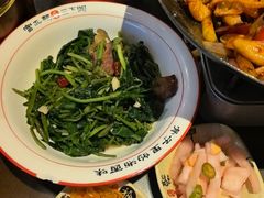 -富正毅三下锅·湘西韵味(天门山索道店)