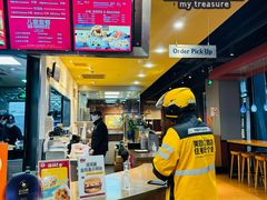-The Habit Burger Grill 哈比特汉堡(复兴soho店)