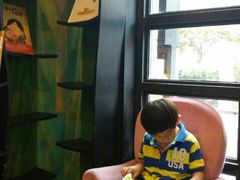 -钟书阁(松江泰晤士小镇店)