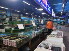 -渔人湾码头海鲜市场负二楼
