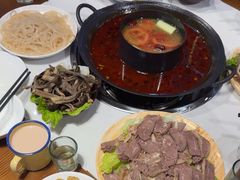 -乡土特色.冷锅鱼.牦牛肉汤锅