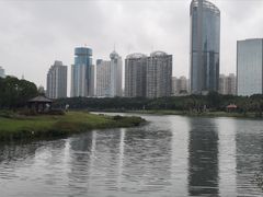 -万绿园