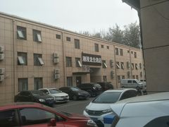 -潮漫酒店(北京通州环球度假区临河里地铁站店)