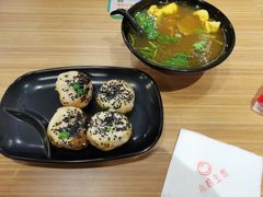 -小杨生煎(金山百联购物中心3楼店)