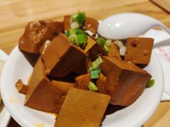 小葱卤豆腐-凤起龙游老面包子(凯德晶品店)