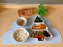 -希溪谷半山街道蒙氏托育(万科公园里校区)