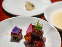 鱼子酱脆皮松板肉-解香楼(八盘岭路店)