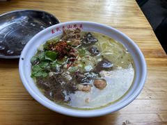 -文山荷鲜居(翠湖店)