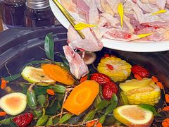 -鹏鹏虾庄·创新土鸡火锅(坪山高铁站店)