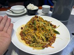 -雪乡人家东北菜·铁锅炖一切(高斯路店)