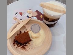 -HUGS coffee(东区店)