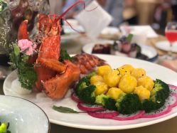 -甘井子区冠豪主题婚礼酒店宴会厅(机场店)