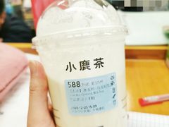 -瑞幸咖啡(岳家嘴地铁站店)