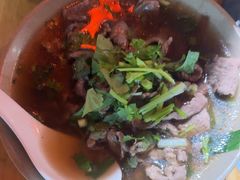 -大众跷脚牛肉馆·非遗传承单位(峨眉山店)