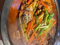 -鸣记脆皮烤鱼·海鲜烤鱼(三八广场店)