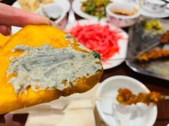 馒头片蘸臭豆腐乳-玫瑰红烤羊排(北新桥三条店)