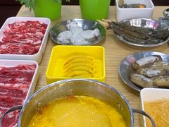 -杨老板·海鲜集市火锅·鲜切牛肉(中防万宝店)