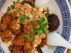 辣肉面-沪西老弄堂面馆(定西路店)