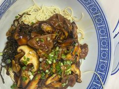 蛤蜊猪肝面-沪西老弄堂面馆(定西路店)