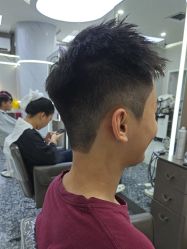 -苏豪路易士·嘉玛发廊