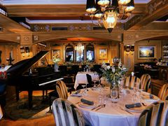 大堂-火车头法国西餐厅